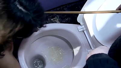 Upea yksityinen seksiorjani Melanie Memphis. Hän on suosikkiorjani, hän näyttää viattomalta, nuorelta, pitää anaaliseksistä, roolileikeistä ja voin käyttää häntä milloin haluan. Osa 1.