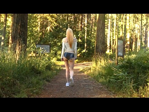 ❤️ Kaunis nainen liikkuu hitaasti, ei alaston video ️❌ Porno at fi.pornplaybb.ru ❤
